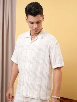 LOCOMOTIVE - Men Cream Dobby Checks Collar Relaxed Fit Shirt