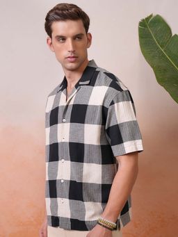 LOCOMOTIVE - Men Multi-Color Dobby Checks Collar Oversized Shirt