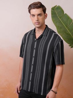 LOCOMOTIVE - Men Black Dobby Textured Stripes Collar Oversized Shirt