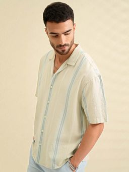 LOCOMOTIVE - Men Cream Dobby Textured Stripes Collar Oversized Shirt