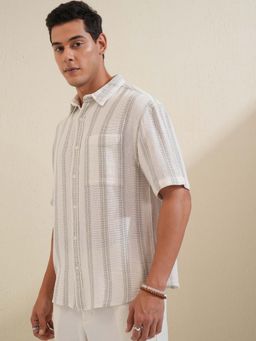 LOCOMOTIVE - Men White Mocklino Dobby Stripes Oversized Shirt