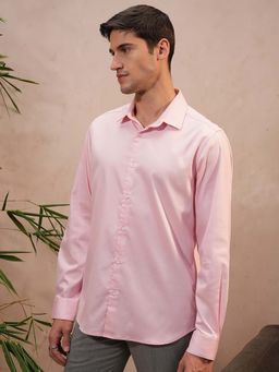 LOCOMOTIVE - Men Light Pink Solid Formal Shirt