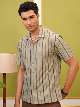 LOCOMOTIVE - Men Beige Dobby Stripes Print Relaxed Fit Shirt