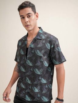 LOCOMOTIVE - Men Black and Green Printed Relaxed Fit Shirt