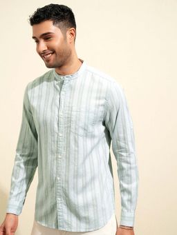 LOCOMOTIVE - Men Light Green Mandarin Collar Causal Shirt