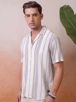 LOCOMOTIVE - Men Off White Dobby Stripes Collar Relaxed Fit Shirt