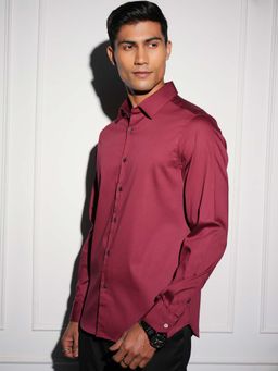 LOCOMOTIVE - Men Maroon Solid Slim Fit Formal Shirt