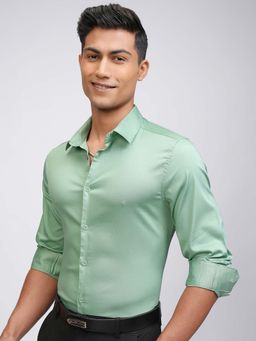 LOCOMOTIVE - Men Green Solid Full Sleeves Formal Shirt