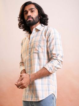 LOCOMOTIVE - Men Peach Checks Regular Fit Shirt