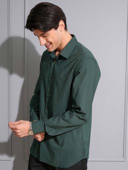 LOCOMOTIVE - Men Green Solid Formal Shirt