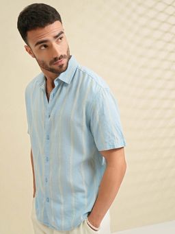 LOCOMOTIVE - Men Blue Dobby Stripes Relaxed Fit Shirt