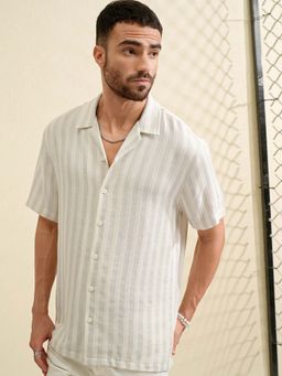 LOCOMOTIVE - Men Grey Dobby Stripes Collar Relaxed Fit Shirt