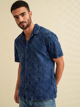 LOCOMOTIVE - Men Blue Half Sleeves Collar Relaxed Fit Shirt