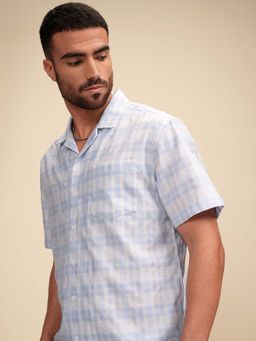 LOCOMOTIVE - Men Blue Dobby Checks Collar Relaxed Fit Shirt