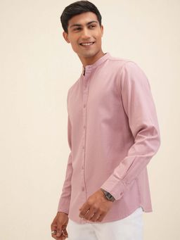 LOCOMOTIVE - Men Dusty Pink Textured Mandarin Collar Shirt