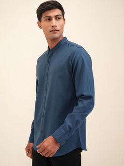 LOCOMOTIVE - Men Navy Blue Textured Mandarin Collar Casual Shirt