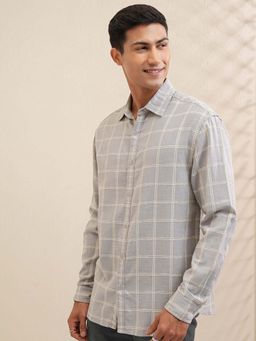 LOCOMOTIVE - Men Grey Chenille Yarn Checks Relaxed Fit Shirt