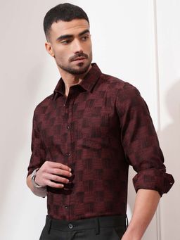 LOCOMOTIVE - Men Maroon Textured Full Sleeves Slim Fit Shirt