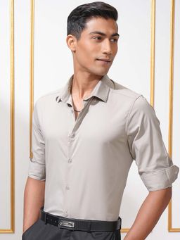 LOCOMOTIVE - Men Dusty Grey Solid Slim Fit Shirt