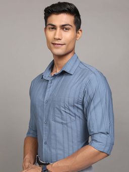 LOCOMOTIVE - Men Blue Stripes Relaxed Fit Shirt