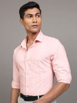 LOCOMOTIVE - Men Pink Stripes Regular Fit Shirt