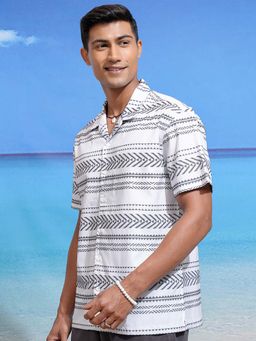 LOCOMOTIVE - Men White Jacquard Self Design Collar Relaxed Fit Shirt