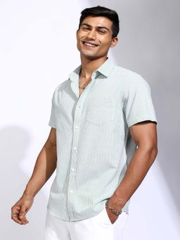 LOCOMOTIVE - Men Sea Green Stripes Relaxed Fit Shirt