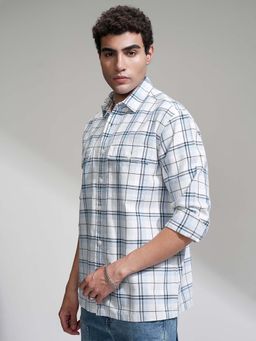LOCOMOTIVE - Men Blue Checks Relaxed Fit Casual Shirt