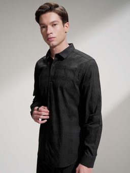 LOCOMOTIVE - Men Black Dobby Textured Checks Shirt