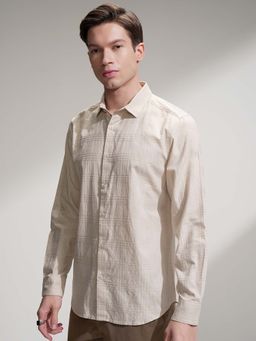 LOCOMOTIVE - Men Beige Dobby Textured Checks Shirt