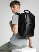 Black color option, Currently selected