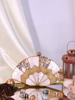 SWISNI - Women Gold MOP Clutch