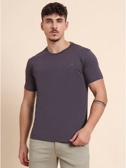 JadeBlue - Men Purple Solid T-Shirt