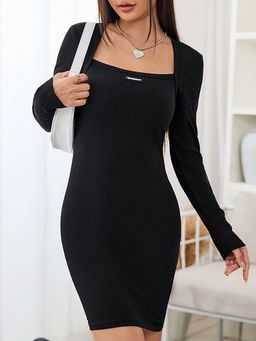 Outzidr - Black Wide Square Neck Solid Bodycon Dress