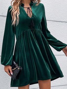 Outzidr - Green Mandarin Collared Tie Up Dress