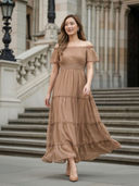 Beige color option, Currently selected