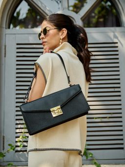 Kazo - Black Oma Shoulder Bag (M)