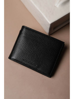 Peter England - Men Black Textured Leather Wallet