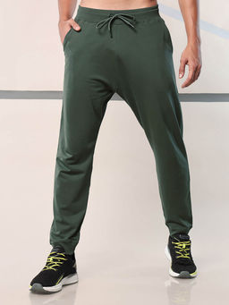 CULT - Men Solid Mid Waist Olive Joggers