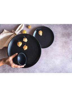 Amalfiee Ceramics - Handmade Aamaya Quarter Plate Set Of 2