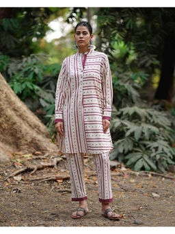 Chidiyaa - Whistling Woods Bhanwar Si Tu Off White Block Printed Cotton Co-Ord (Set of 2)