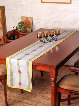 Zeba World - Table Runner with Block Print and Flange Border Silver
