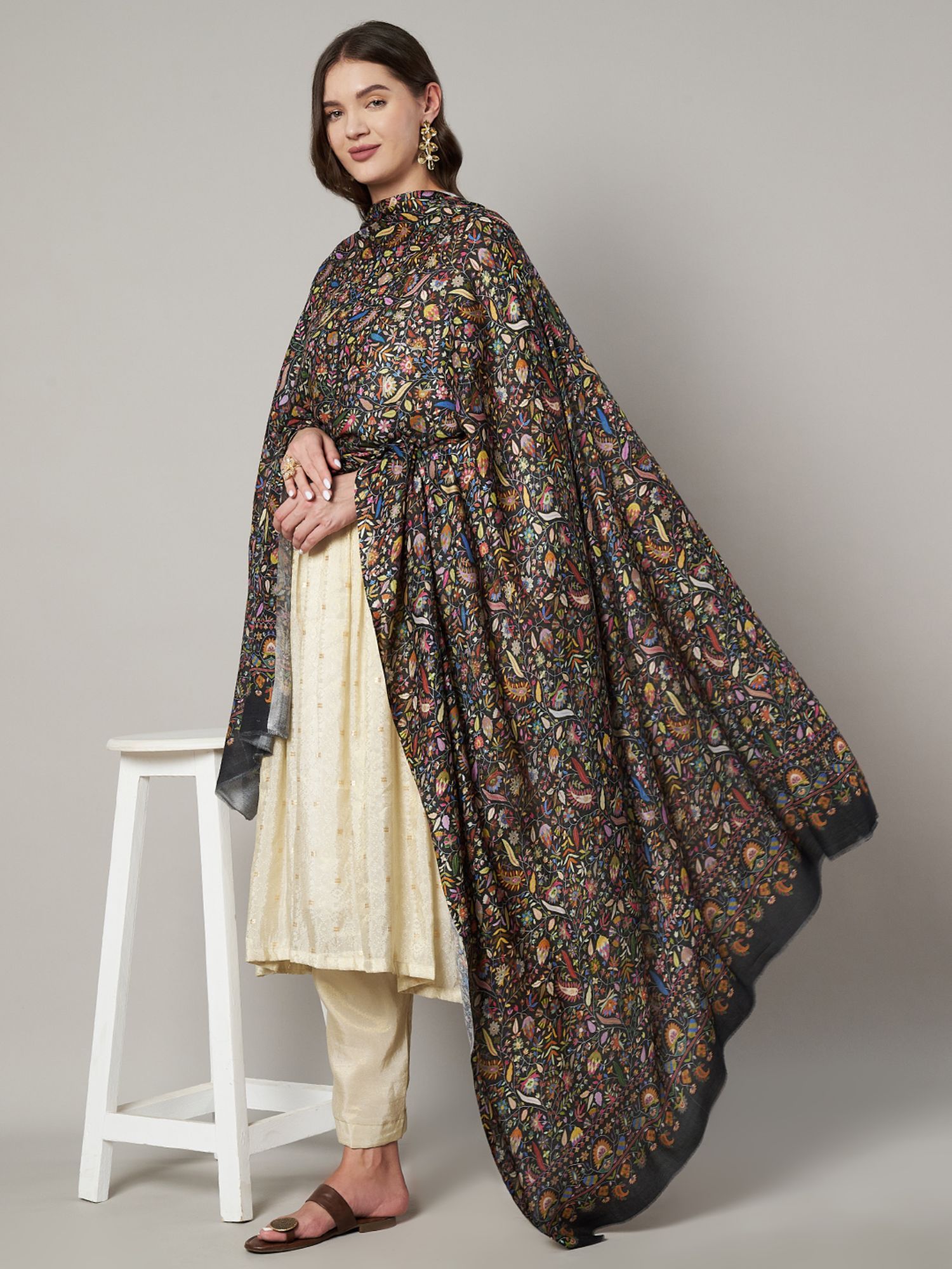 muffly Women Black Fine Soft Bamboo Kalamkari Print Design Stole-picture-30