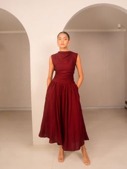 WHY SO BLUE - Ami Modal Maroon Top with Skirt