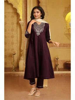 W - Women White Floral Print Cotton Kurta With Slim Pant
