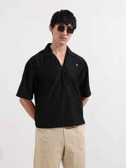 The Indian Garage Co - Men Black Oversized Textured Collar Half Sleeves Polo T-Shirt