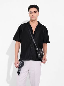 The Indian Garage Co - Men Black Textured Notched Lapel Collar Half Sleeves Shirt