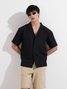 The Indian Garage Co - Men Black Textured Notched Lapel Collar Half Sleeves Shirt