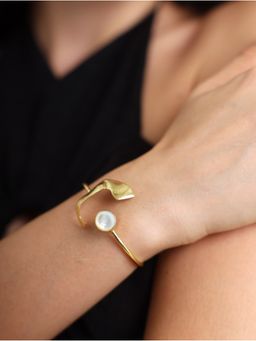 VARNIKA ARORA - Shell Kada