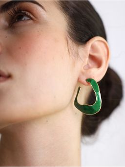 VARNIKA ARORA - Lagoon Dangler